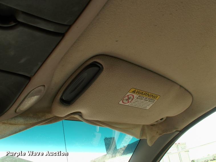 image for item DP9263 2000 Chrysler Town & Country LX van