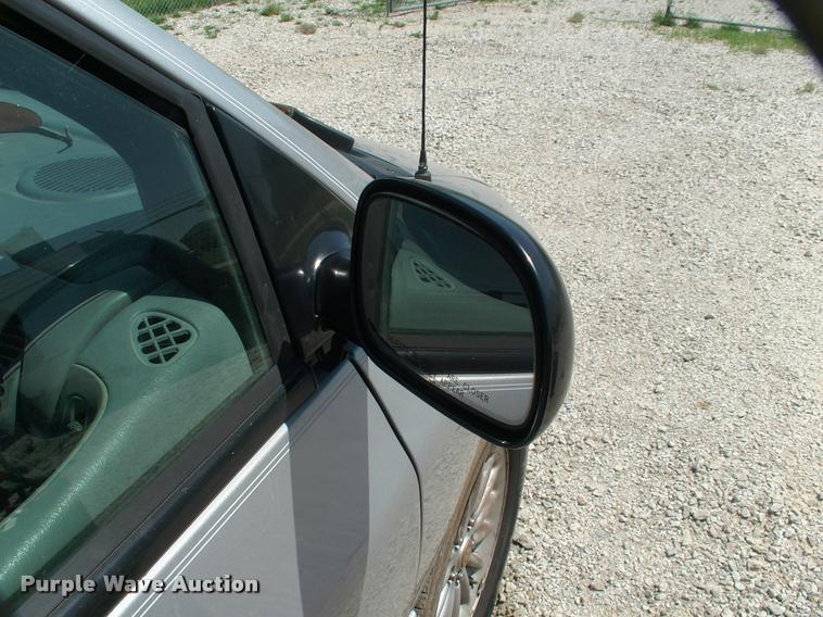 image for item DP9263 2000 Chrysler Town & Country LX van