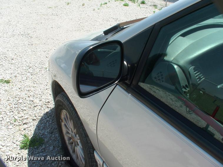 image for item DP9263 2000 Chrysler Town & Country LX van