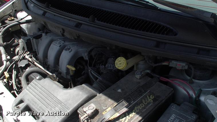 image for item DP9263 2000 Chrysler Town & Country LX van