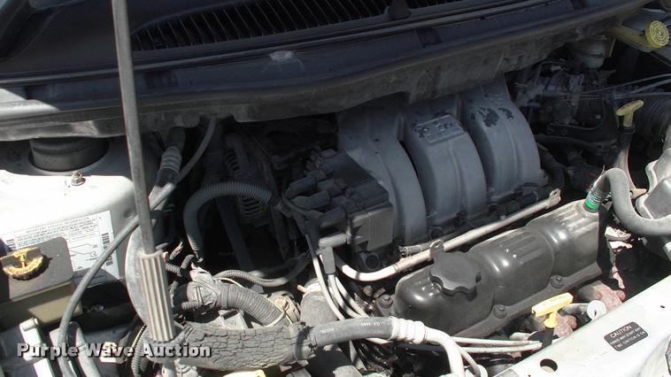 image for item DP9263 2000 Chrysler Town & Country LX van