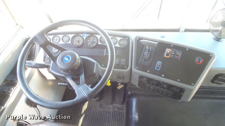 image for item DQ9184 2004 Blue Bird All American school bus