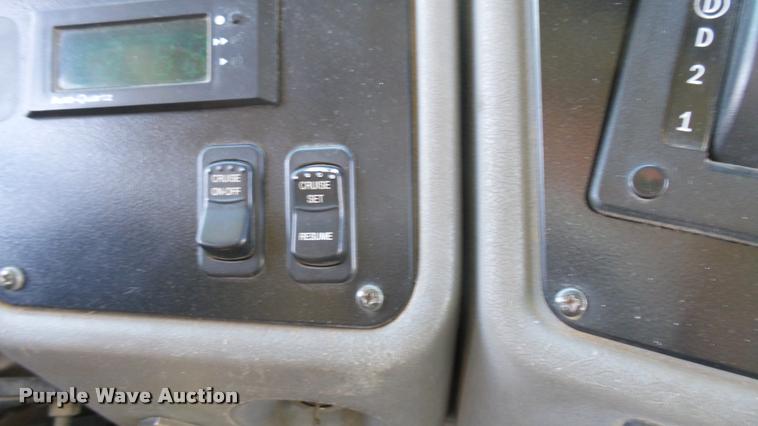 image for item DQ9184 2004 Blue Bird All American school bus