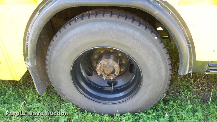 image for item DQ9184 2004 Blue Bird All American school bus