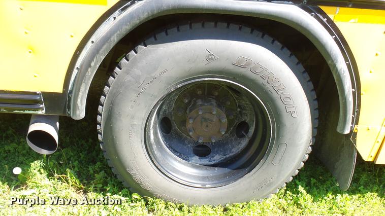 image for item DQ9184 2004 Blue Bird All American school bus