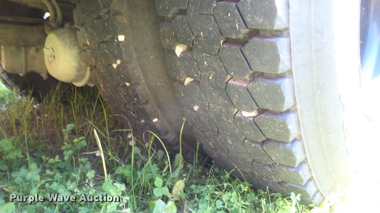 image for item DQ9184 2004 Blue Bird All American school bus