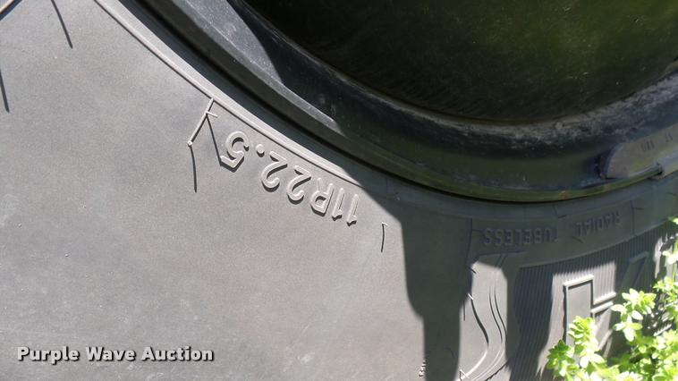 image for item DQ9184 2004 Blue Bird All American school bus