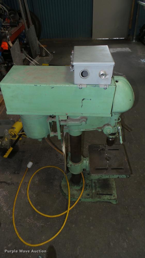 Delta DP220 drill press in Wichita, KS Item DR9736 sold Purple Wave