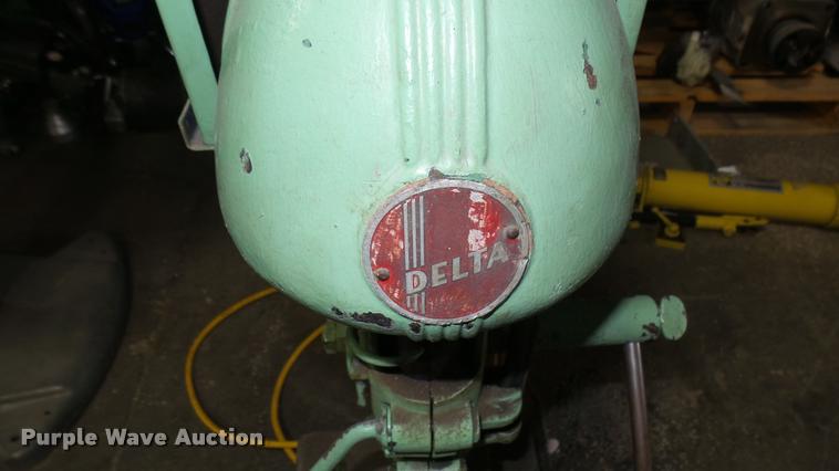 image for item DR9736 Delta DP220 drill press