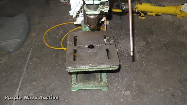 image for item DR9736 Delta DP220 drill press