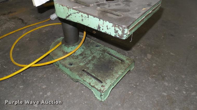 image for item DR9736 Delta DP220 drill press