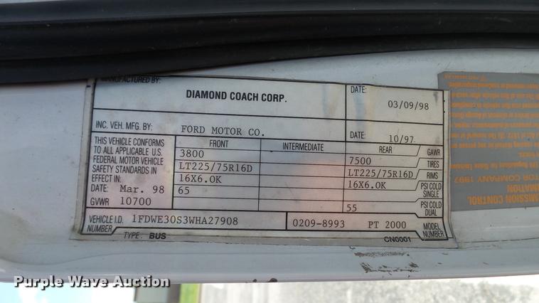 image for item J2501 1998 Ford Econoline E350 shuttle bus