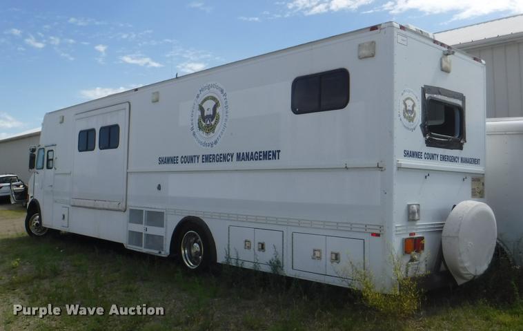 image for item K5965 1992 International 1652-SC TERV RV