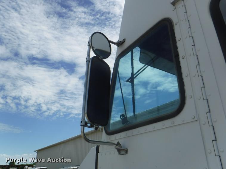 image for item K5965 1992 International 1652-SC TERV RV