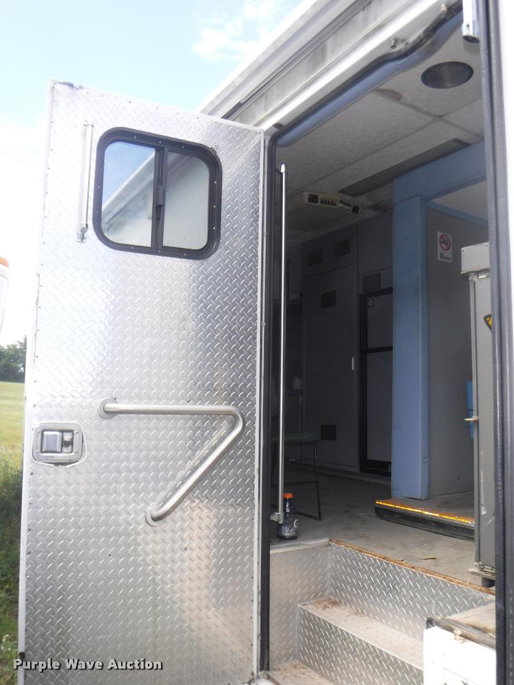 image for item K5965 1992 International 1652-SC TERV RV