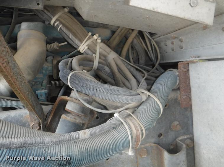 image for item K5965 1992 International 1652-SC TERV RV