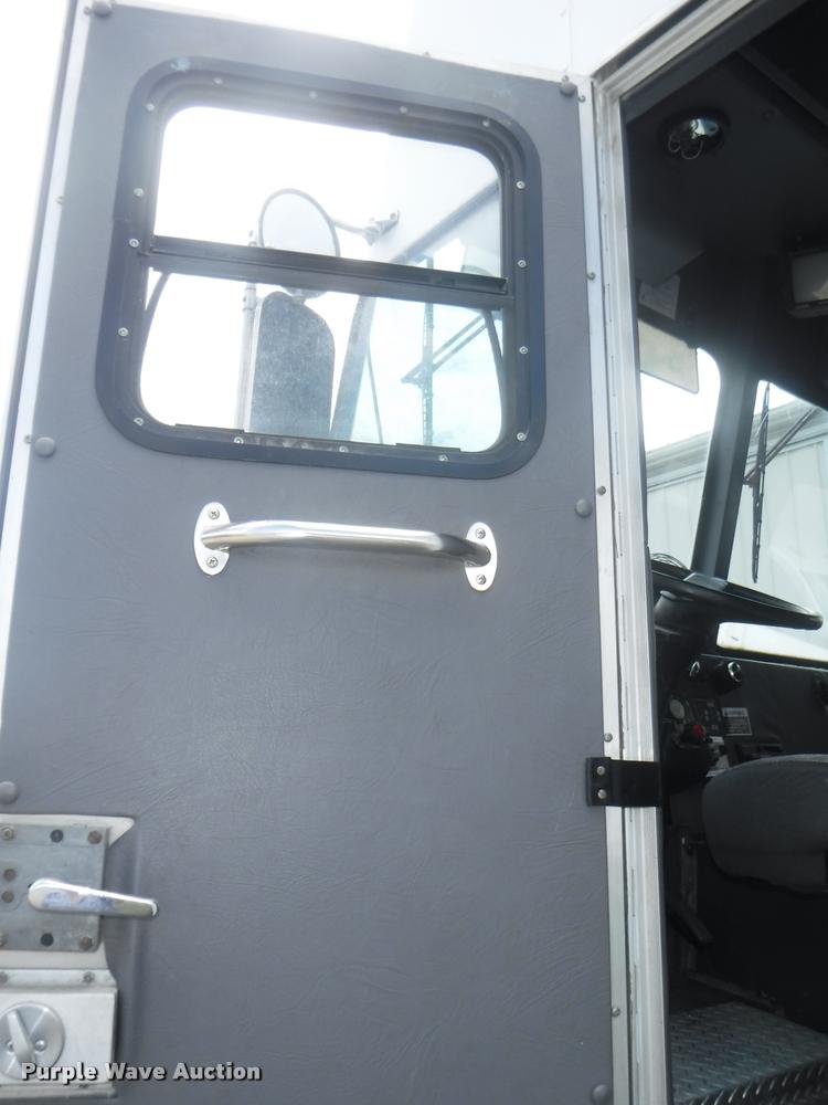 image for item K5965 1992 International 1652-SC TERV RV