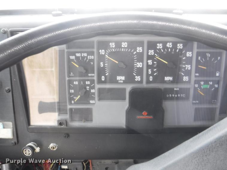 image for item K5965 1992 International 1652-SC TERV RV