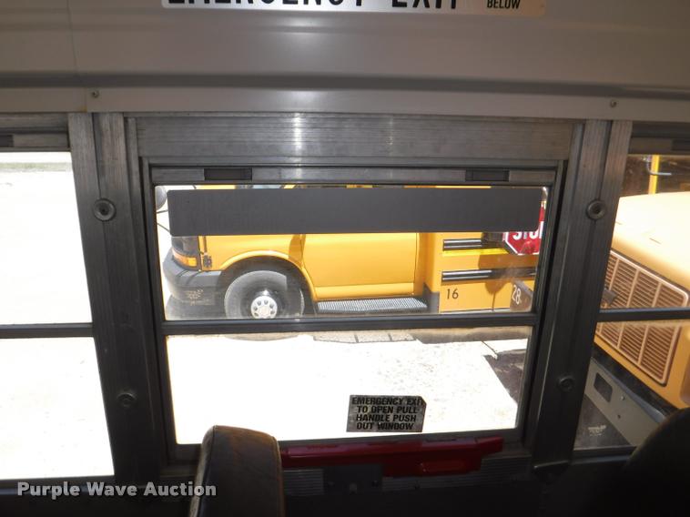 image for item K5970 1998 Chevrolet Blue Bird school bus