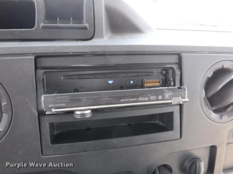 image for item K5971 2009 Ford E450 Super Duty shuttle bus