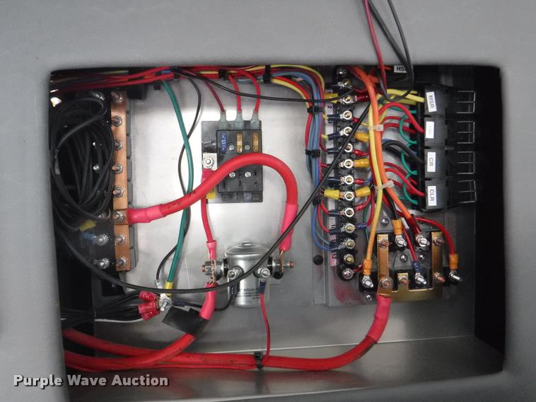 image for item K5971 2009 Ford E450 Super Duty shuttle bus