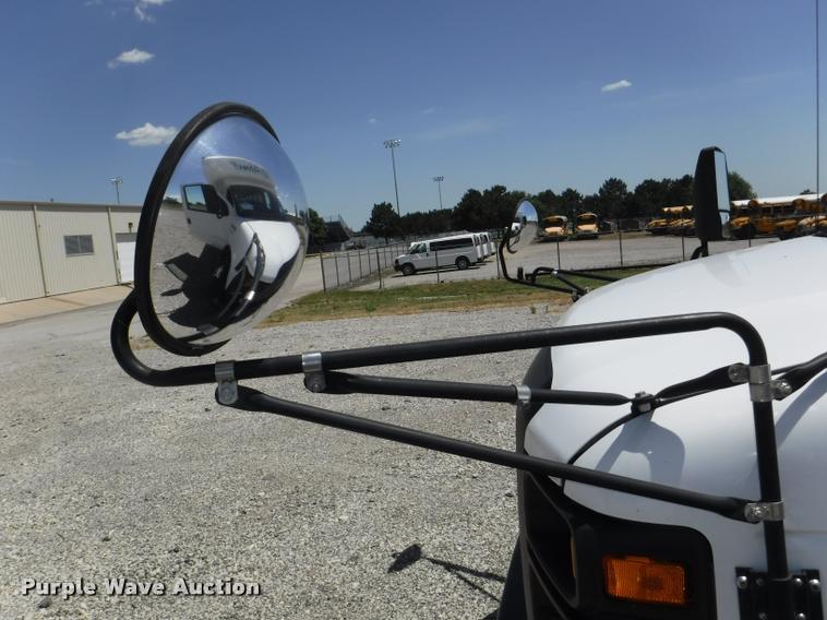 image for item K5971 2009 Ford E450 Super Duty shuttle bus