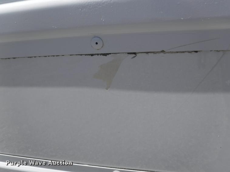 image for item K5971 2009 Ford E450 Super Duty shuttle bus