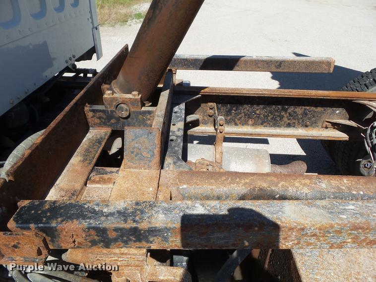 image for item L5601 2004 Freightliner M2106 dump truck