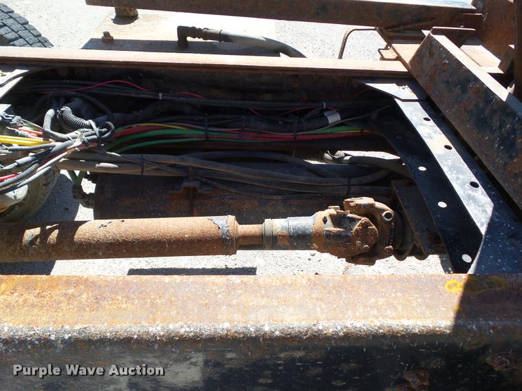 image for item L5601 2004 Freightliner M2106 dump truck