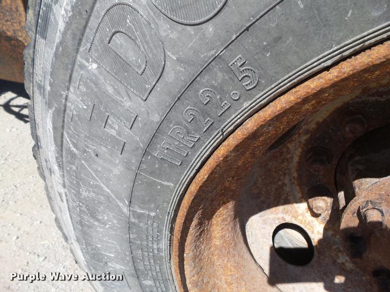 image for item L5601 2004 Freightliner M2106 dump truck