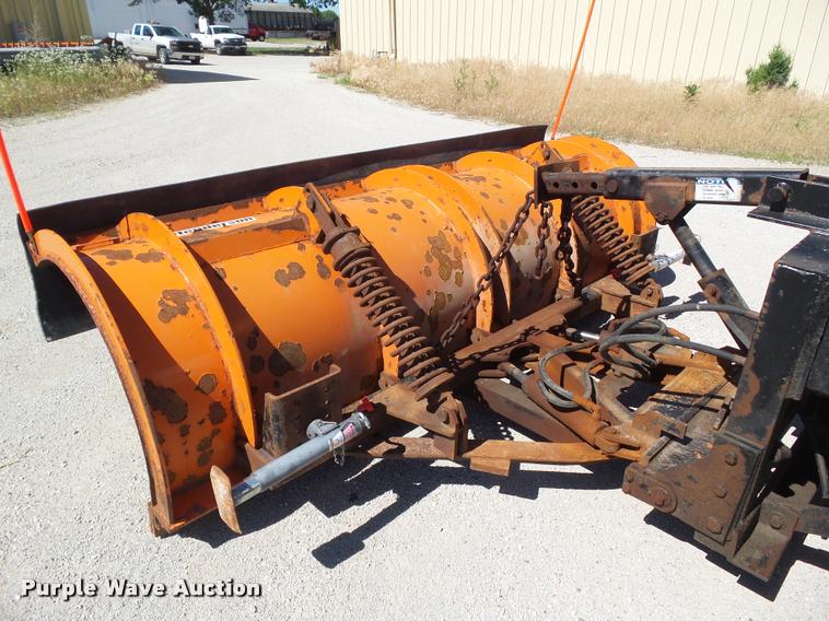 image for item L5601 2004 Freightliner M2106 dump truck