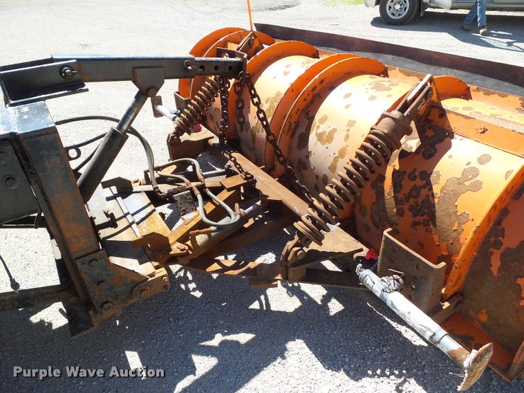 image for item L5601 2004 Freightliner M2106 dump truck