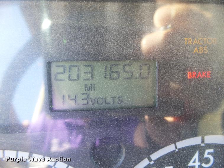 image for item L5601 2004 Freightliner M2106 dump truck