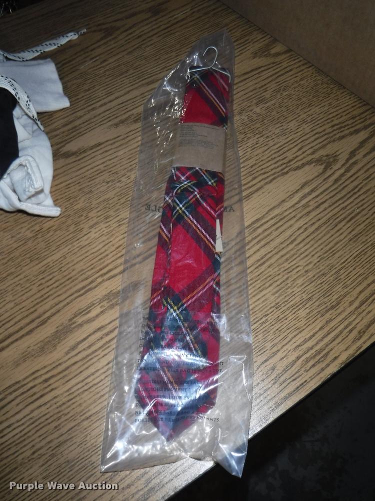 image for item CA9532 Approximately 81 shirts