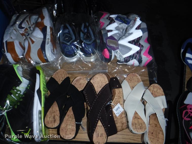 image for item CA9533 (30) pairs of shoes