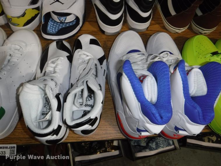 image for item CA9533 (30) pairs of shoes