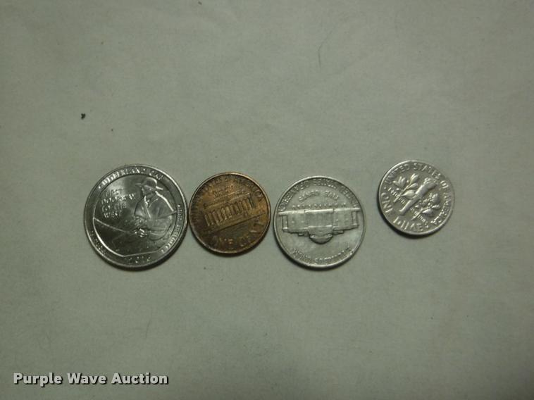 image for item CA9646 (17) coins