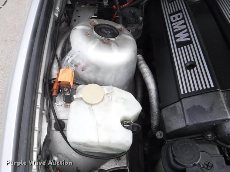 image for item DB3981 1993 BMW 325i