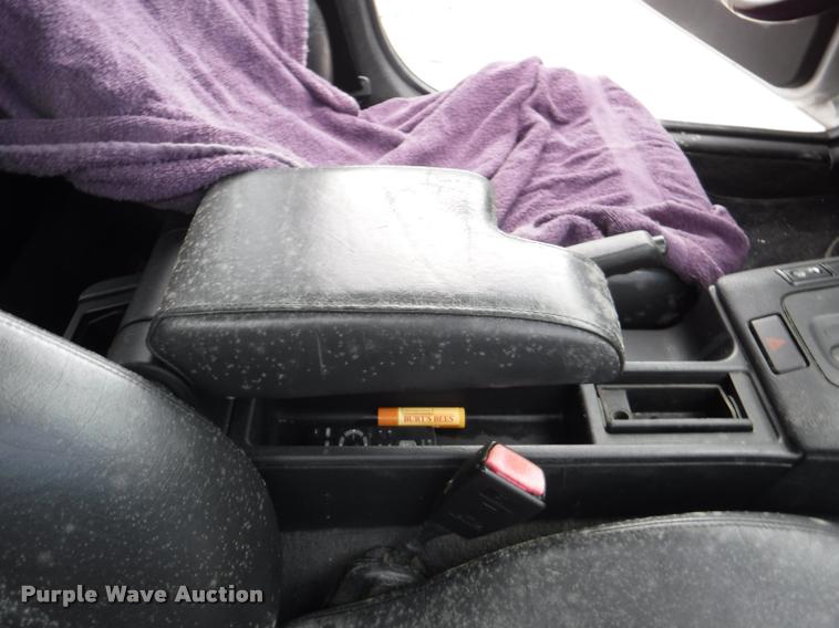 image for item DB3981 1993 BMW 325i