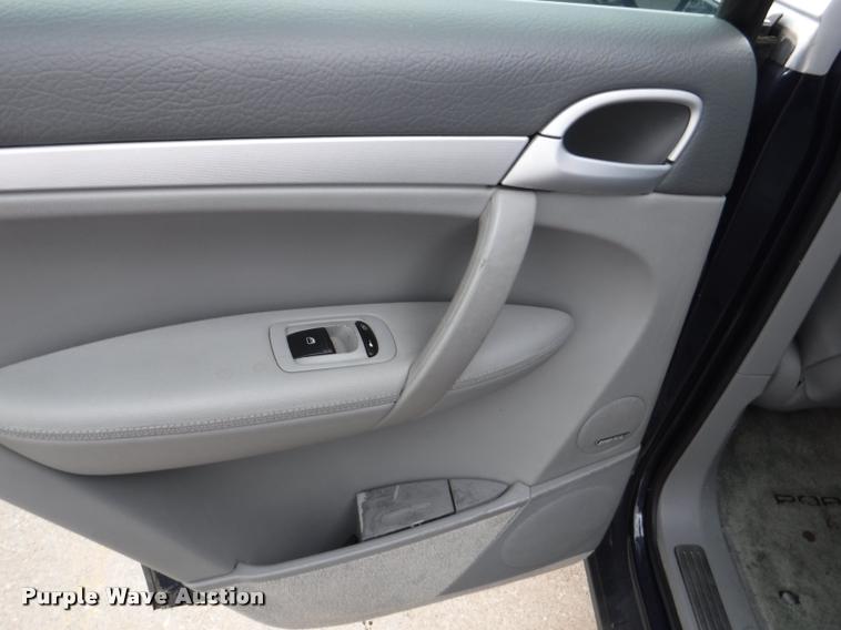 image for item DB3982 2004 Porsche Cayenne S SUV