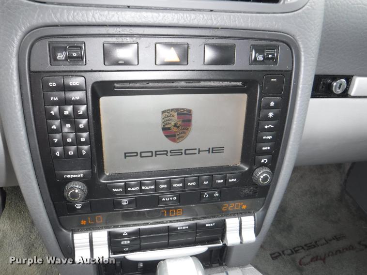image for item DB3982 2004 Porsche Cayenne S SUV