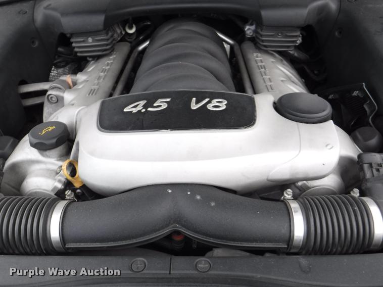 image for item DB3982 2004 Porsche Cayenne S SUV