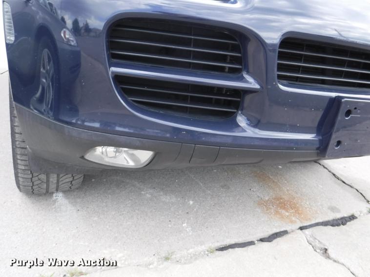 image for item DB3982 2004 Porsche Cayenne S SUV