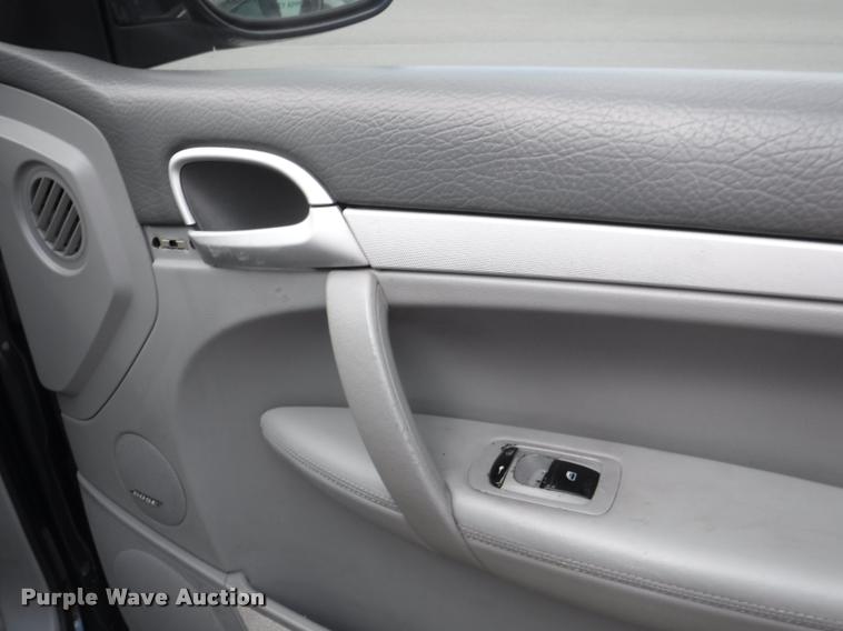 image for item DB3982 2004 Porsche Cayenne S SUV