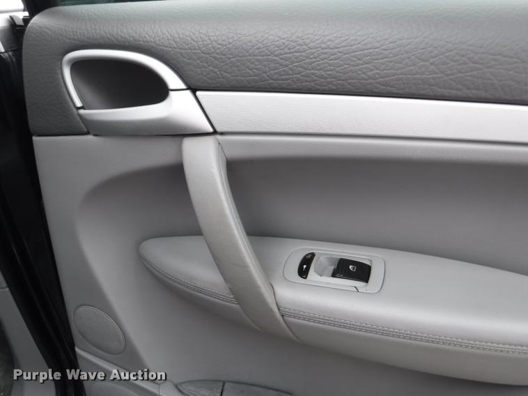image for item DB3982 2004 Porsche Cayenne S SUV