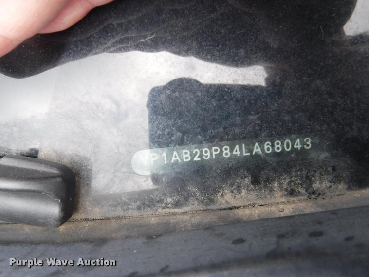 image for item DB3982 2004 Porsche Cayenne S SUV