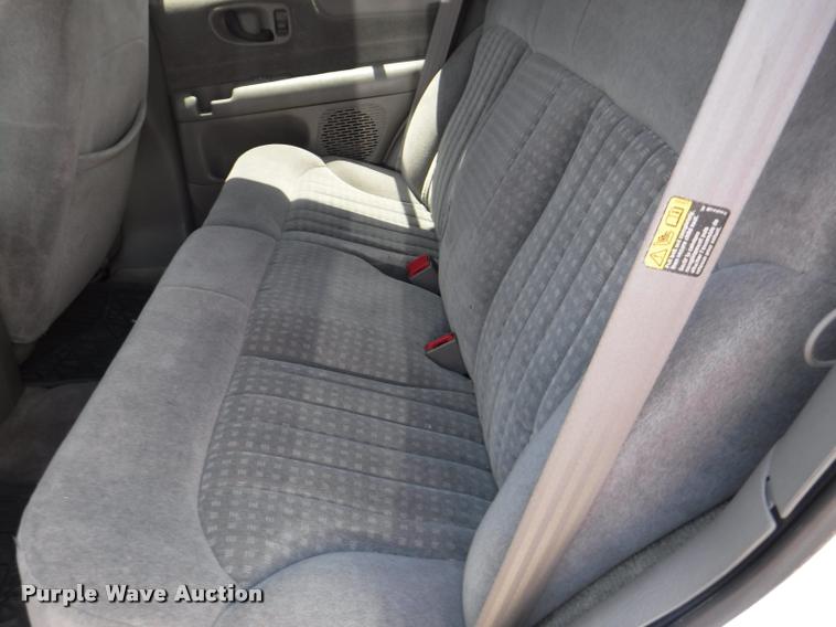 image for item DB3984 2002 Chevrolet Blazer LS SUV