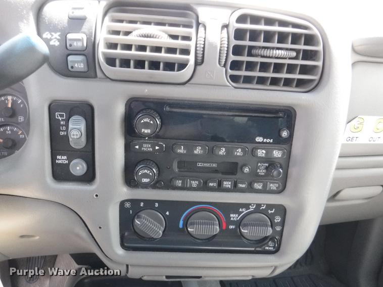 image for item DB3984 2002 Chevrolet Blazer LS SUV