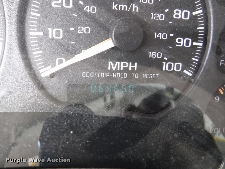 image for item DB3984 2002 Chevrolet Blazer LS SUV