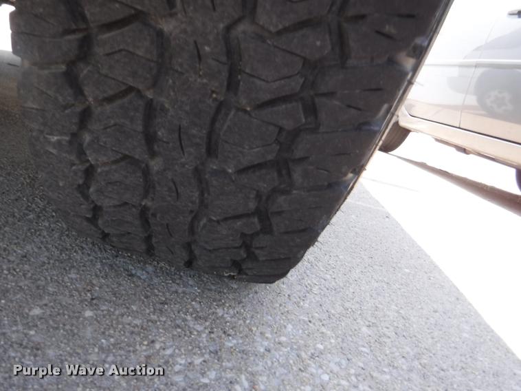 image for item DB3984 2002 Chevrolet Blazer LS SUV